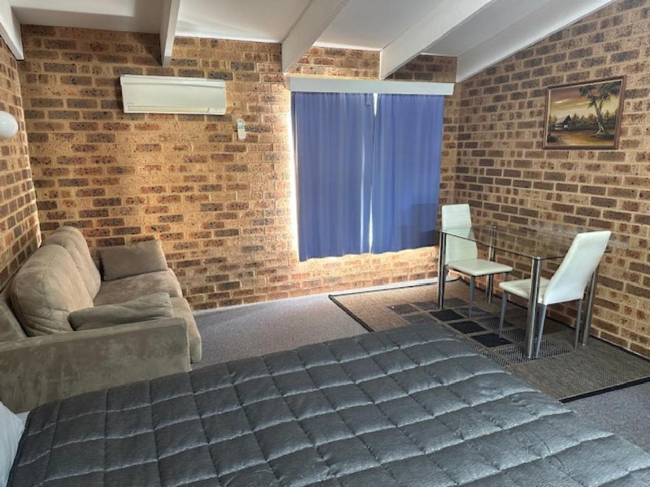 Clock Tower Motor Inn Coonabarabran Rom bilde