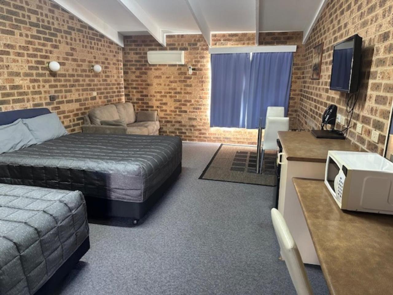 Clock Tower Motor Inn Coonabarabran Rom bilde