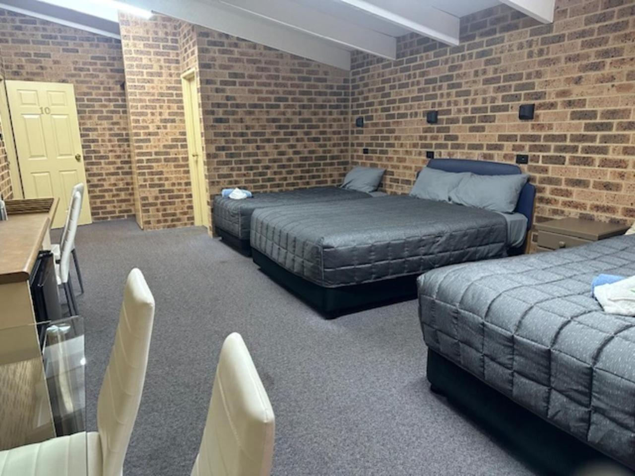Clock Tower Motor Inn Coonabarabran Rom bilde